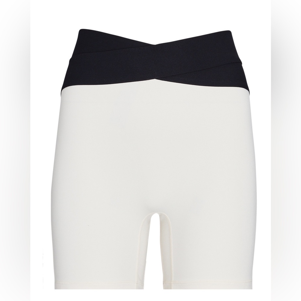 LE ORE Corso Crossover Biker Short in Canvas & Black
Le ORE large - Picture 4 of 8